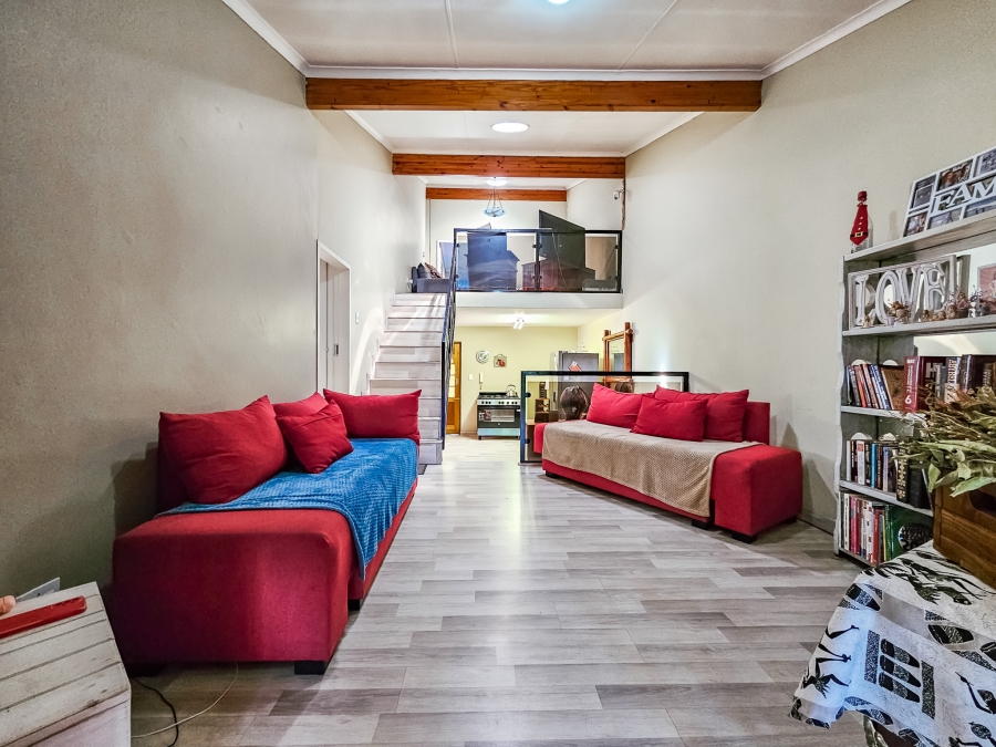 4 Bedroom Property for Sale in Garsfontein Gauteng