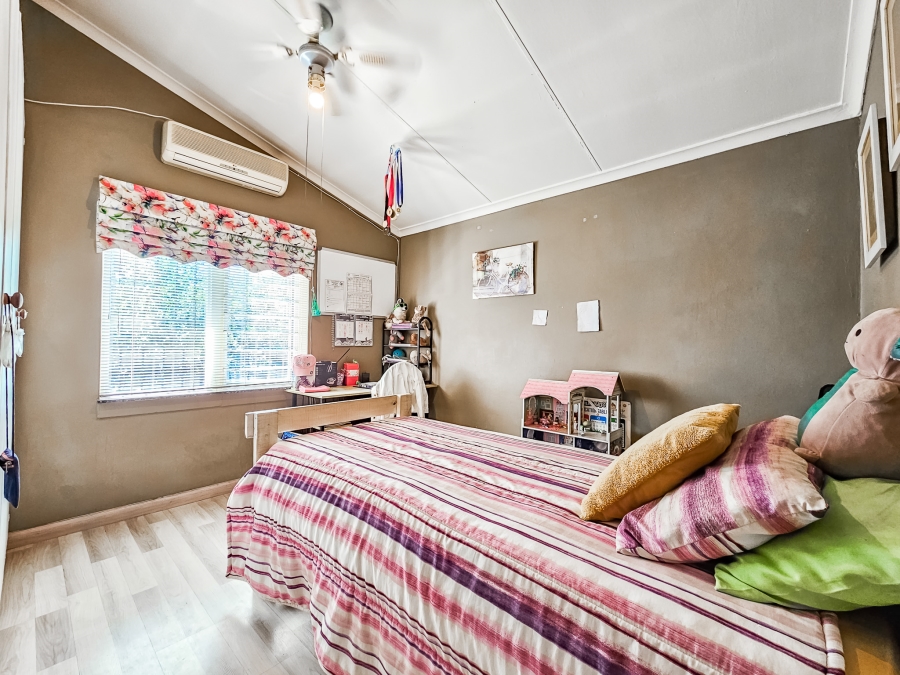 4 Bedroom Property for Sale in Garsfontein Gauteng
