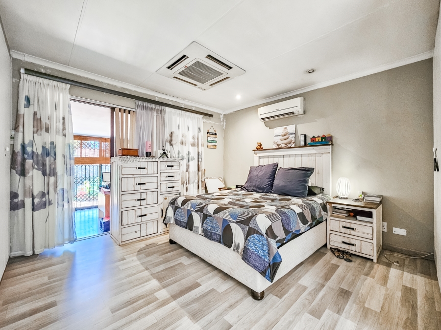 4 Bedroom Property for Sale in Garsfontein Gauteng