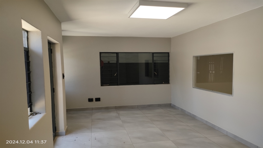 To Let commercial Property for Rent in Strijdom Park Gauteng