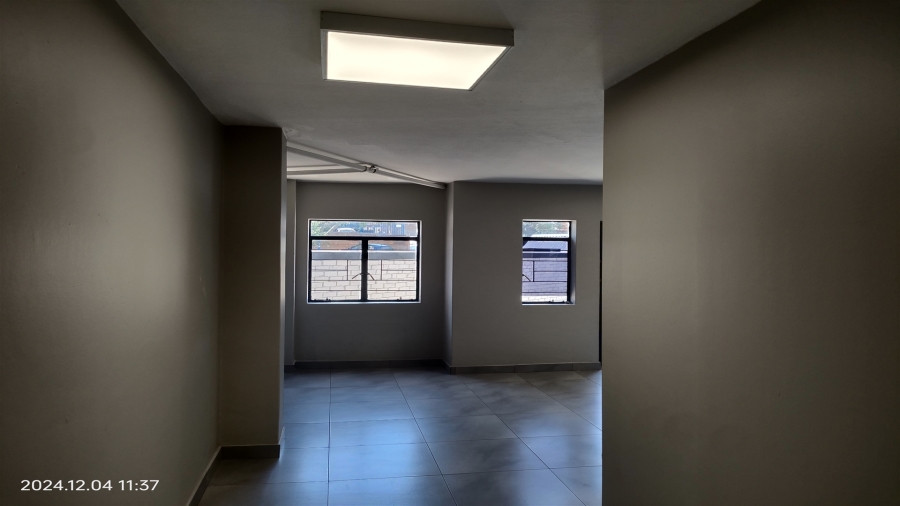 To Let commercial Property for Rent in Strijdom Park Gauteng