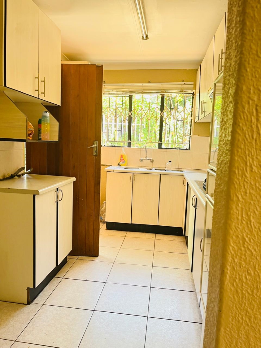 To Let 4 Bedroom Property for Rent in Country View Gauteng