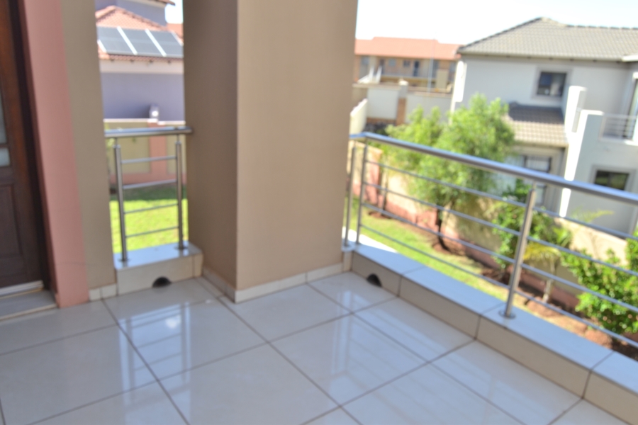 4 Bedroom Property for Sale in Stone Ridge Gauteng