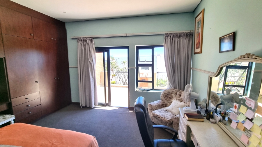 6 Bedroom Property for Sale in Willow Acres Gauteng