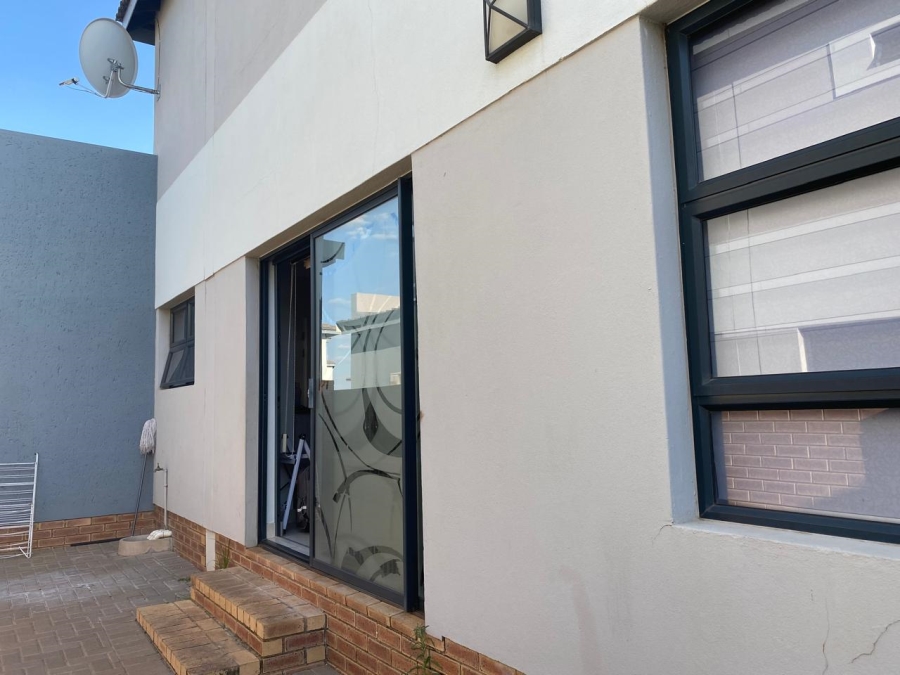 3 Bedroom Property for Sale in Thatchfield Ridge Gauteng