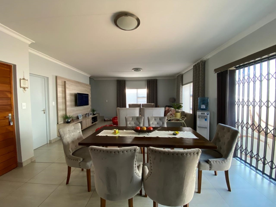 3 Bedroom Property for Sale in Thatchfield Ridge Gauteng