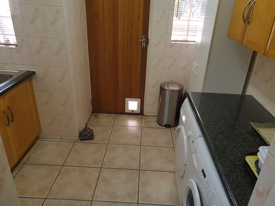 3 Bedroom Property for Sale in Eldoraigne Gauteng