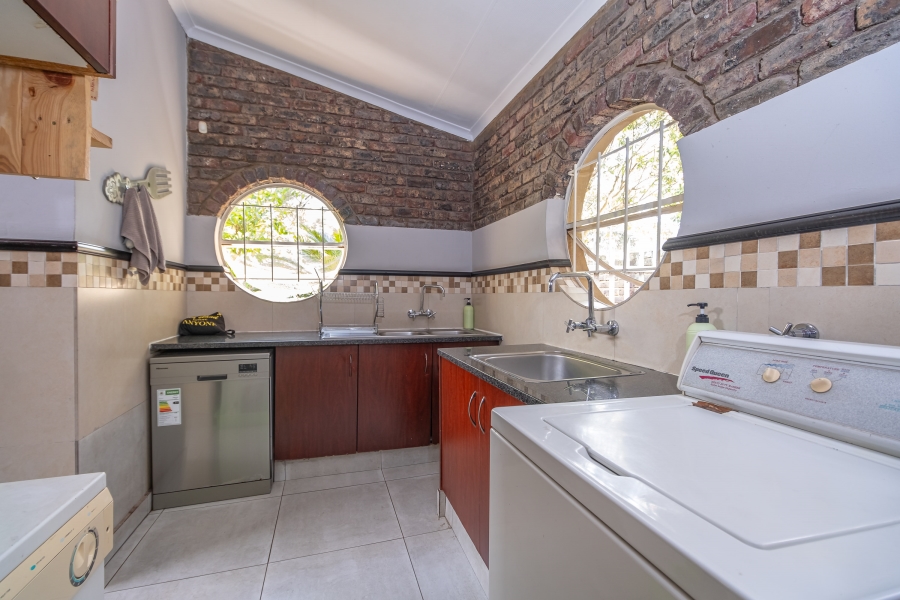 4 Bedroom Property for Sale in Overkruin Gauteng