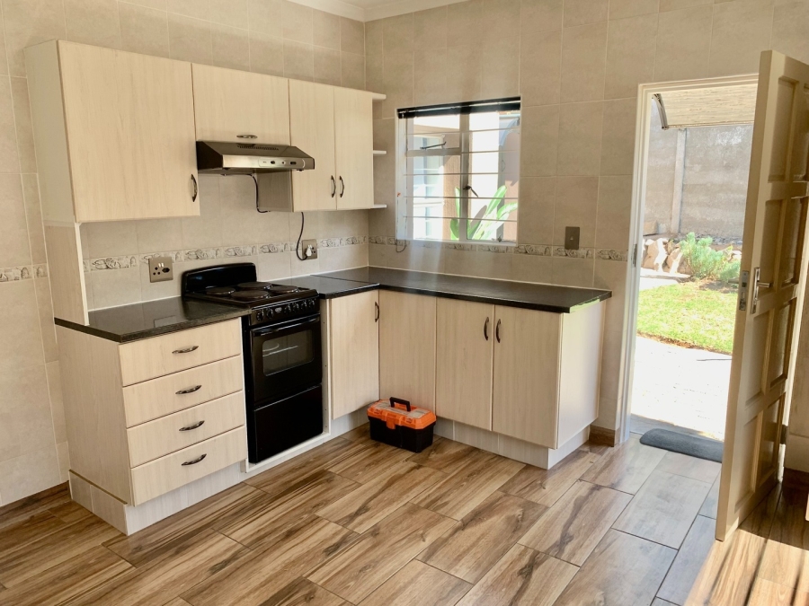 To Let 1 Bedroom Property for Rent in Fourways Gauteng