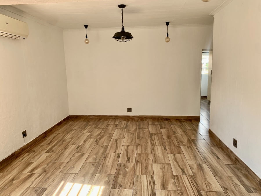 To Let 1 Bedroom Property for Rent in Fourways Gauteng