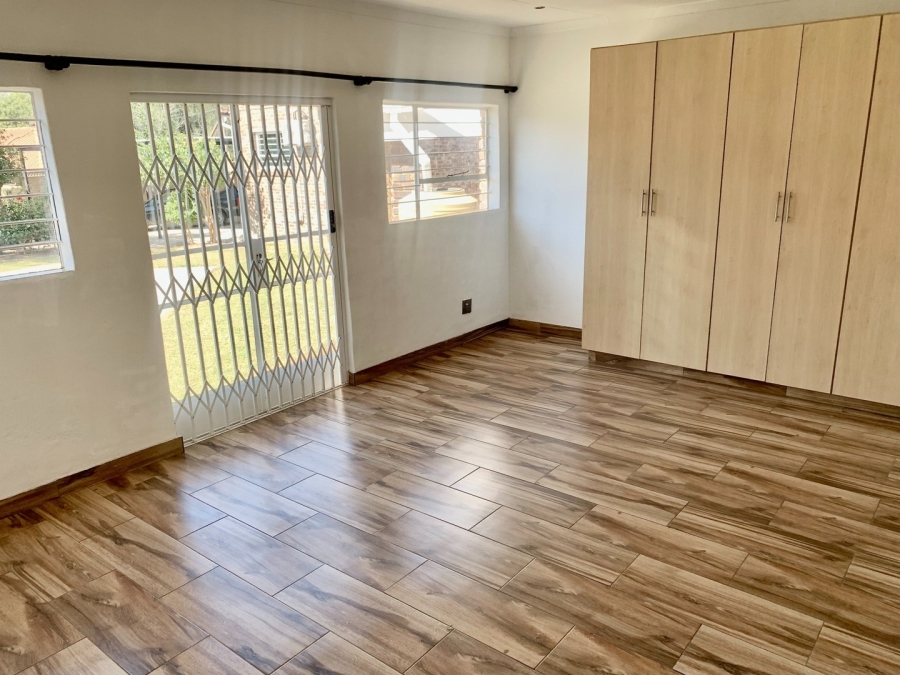 To Let 1 Bedroom Property for Rent in Fourways Gauteng
