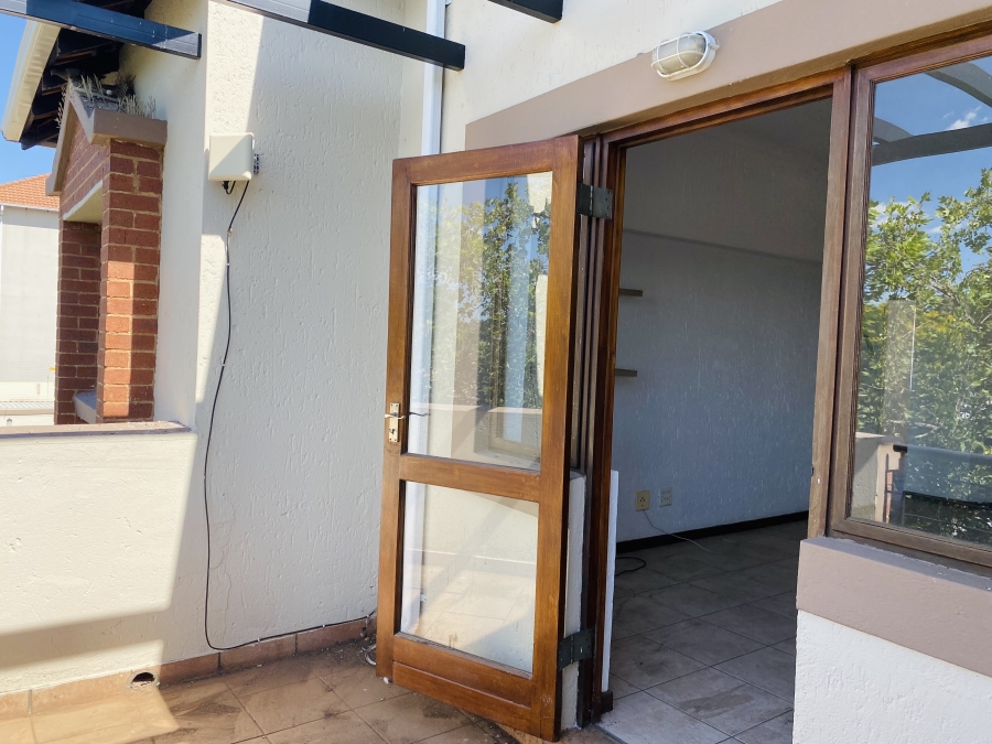 To Let 2 Bedroom Property for Rent in Paulshof Gauteng