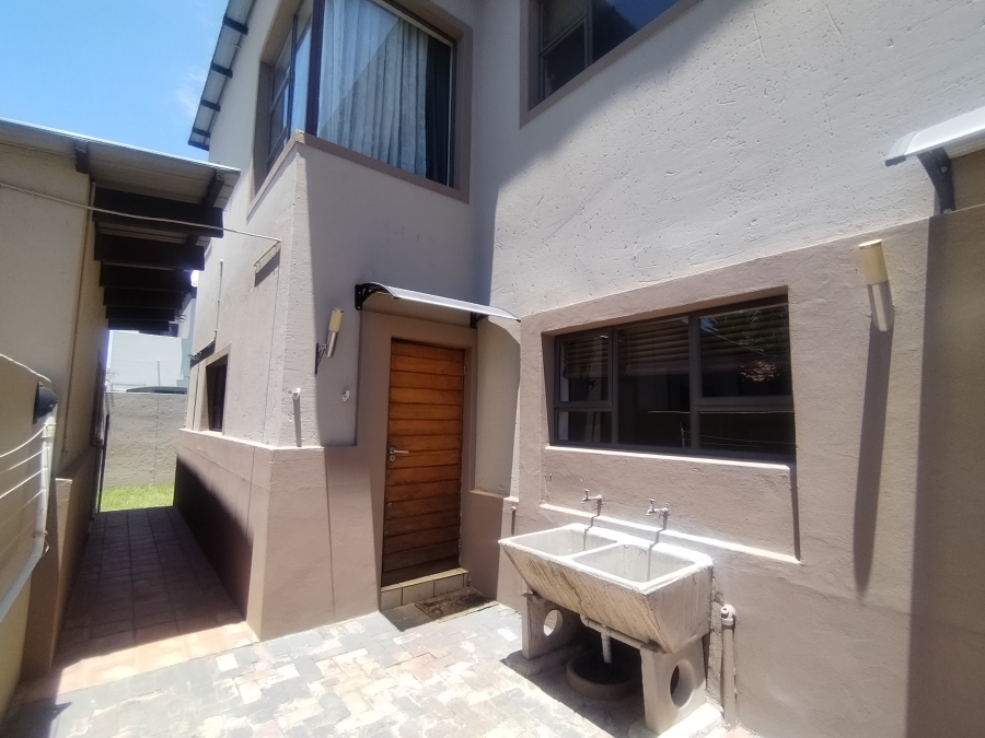 3 Bedroom Property for Sale in Pebble Creek Gauteng