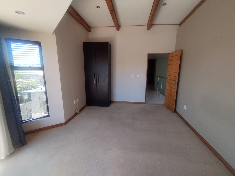 3 Bedroom Property for Sale in Pebble Creek Gauteng