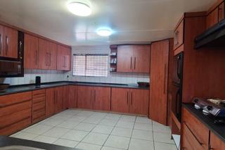 6 Bedroom Property for Sale in Edendale Gauteng