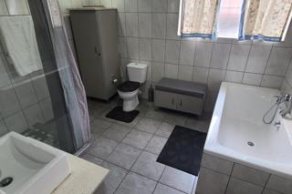 6 Bedroom Property for Sale in Edendale Gauteng