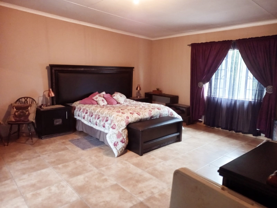 7 Bedroom Property for Sale in Capital Park Gauteng