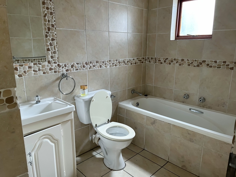 To Let 2 Bedroom Property for Rent in Paulshof Gauteng