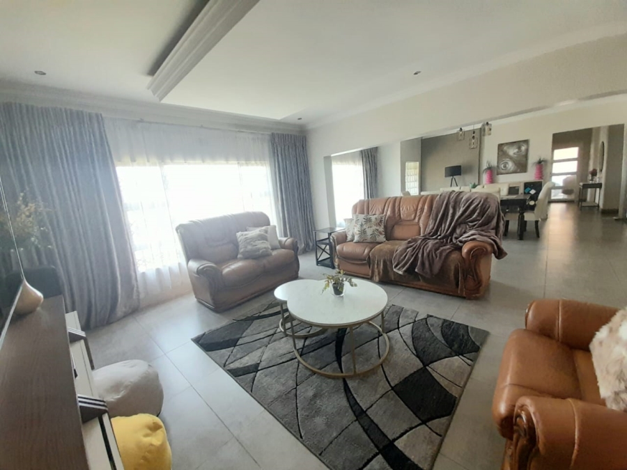 3 Bedroom Property for Sale in Bonanne Gauteng