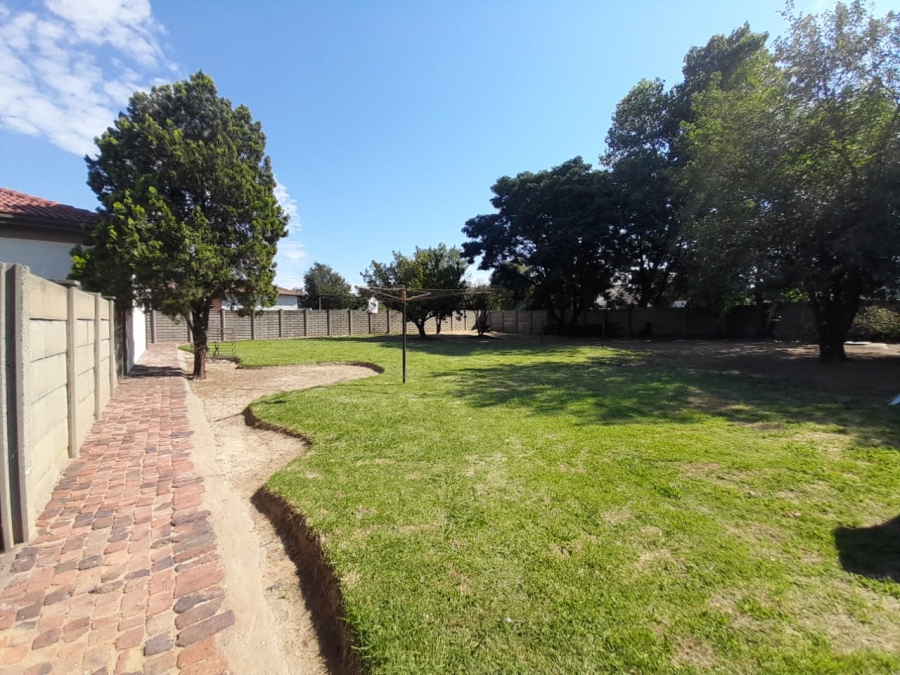 3 Bedroom Property for Sale in Bonanne Gauteng