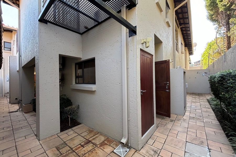 To Let 3 Bedroom Property for Rent in Hyde Park Gauteng