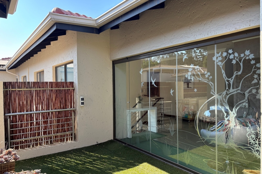 To Let 3 Bedroom Property for Rent in Hyde Park Gauteng