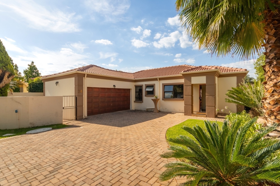 3 Bedroom Property for Sale in Douglasdale Gauteng