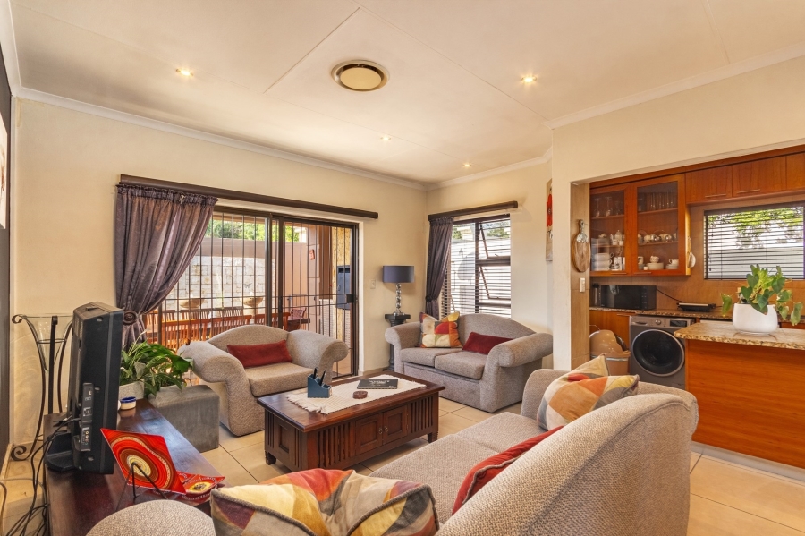 3 Bedroom Property for Sale in Douglasdale Gauteng
