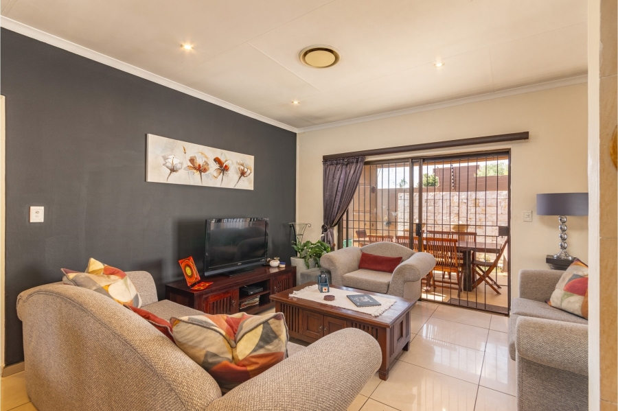 3 Bedroom Property for Sale in Douglasdale Gauteng