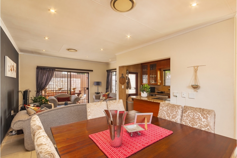 3 Bedroom Property for Sale in Douglasdale Gauteng