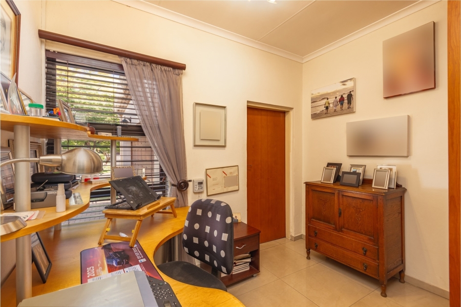 3 Bedroom Property for Sale in Douglasdale Gauteng
