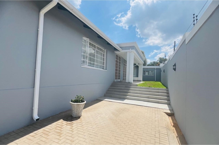 3 Bedroom Property for Sale in Orange Grove Gauteng