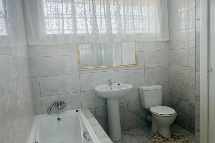 3 Bedroom Property for Sale in Orange Grove Gauteng