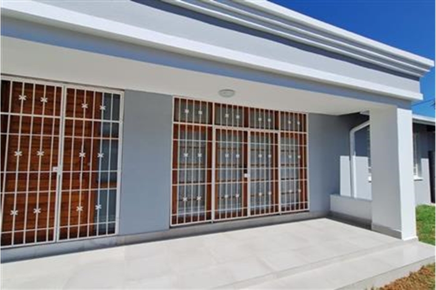 3 Bedroom Property for Sale in Orange Grove Gauteng