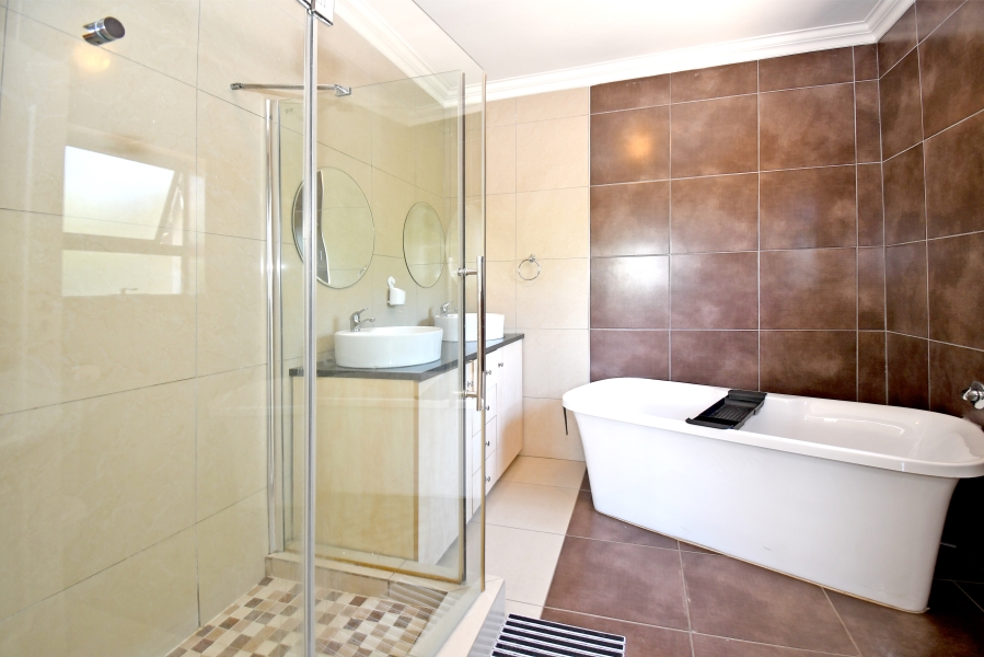 4 Bedroom Property for Sale in Bryanston Gauteng