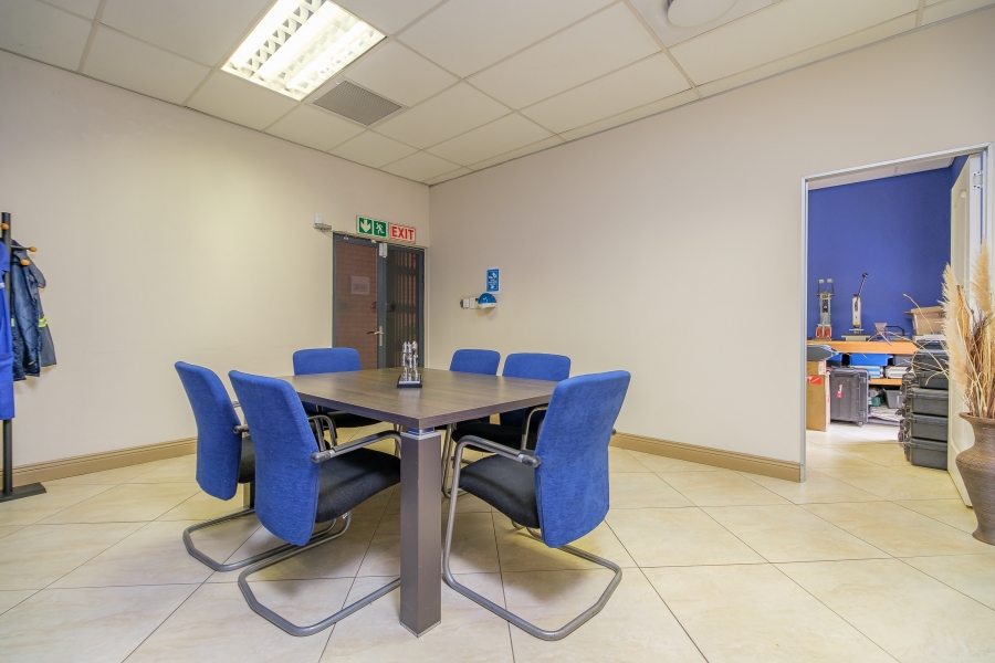 Commercial Property for Sale in Die Hoewes Gauteng