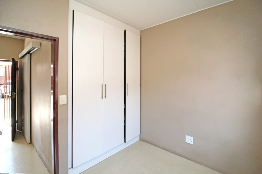 1 Bedroom Property for Sale in Kempton Park Ext 1 Gauteng