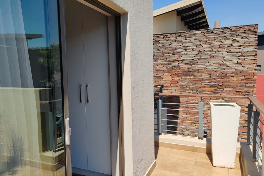 3 Bedroom Property for Sale in Glen Eagle Estate Gauteng