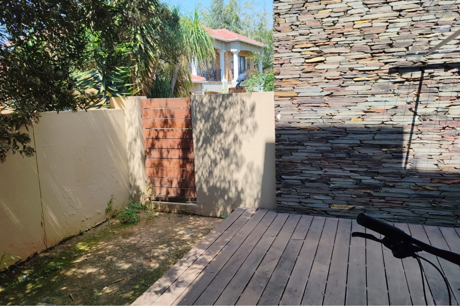 3 Bedroom Property for Sale in Glen Eagle Estate Gauteng