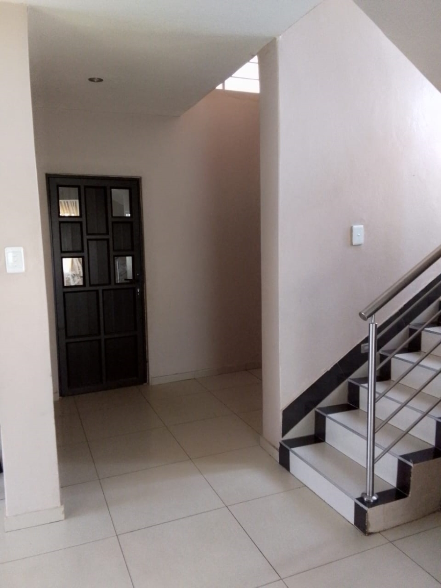 4 Bedroom Property for Sale in The Orchards Gauteng