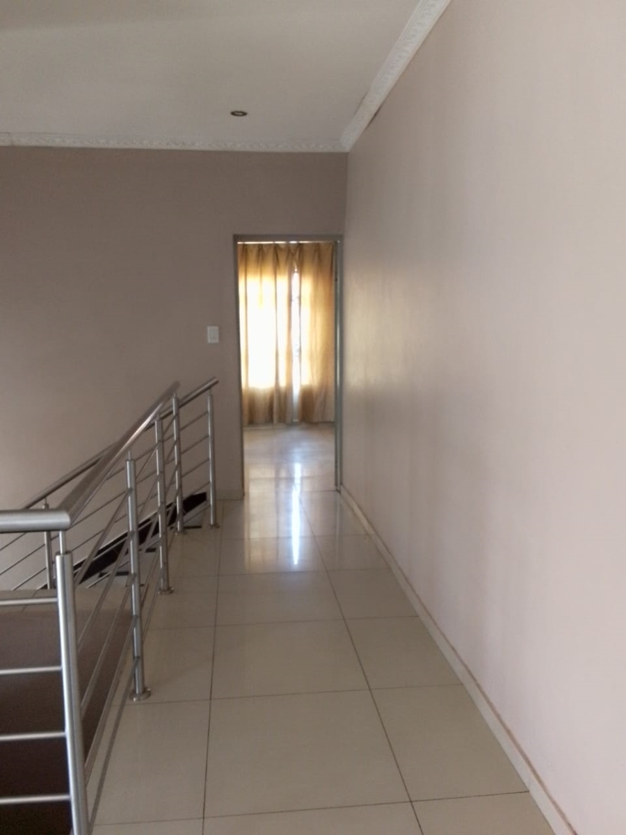 4 Bedroom Property for Sale in The Orchards Gauteng