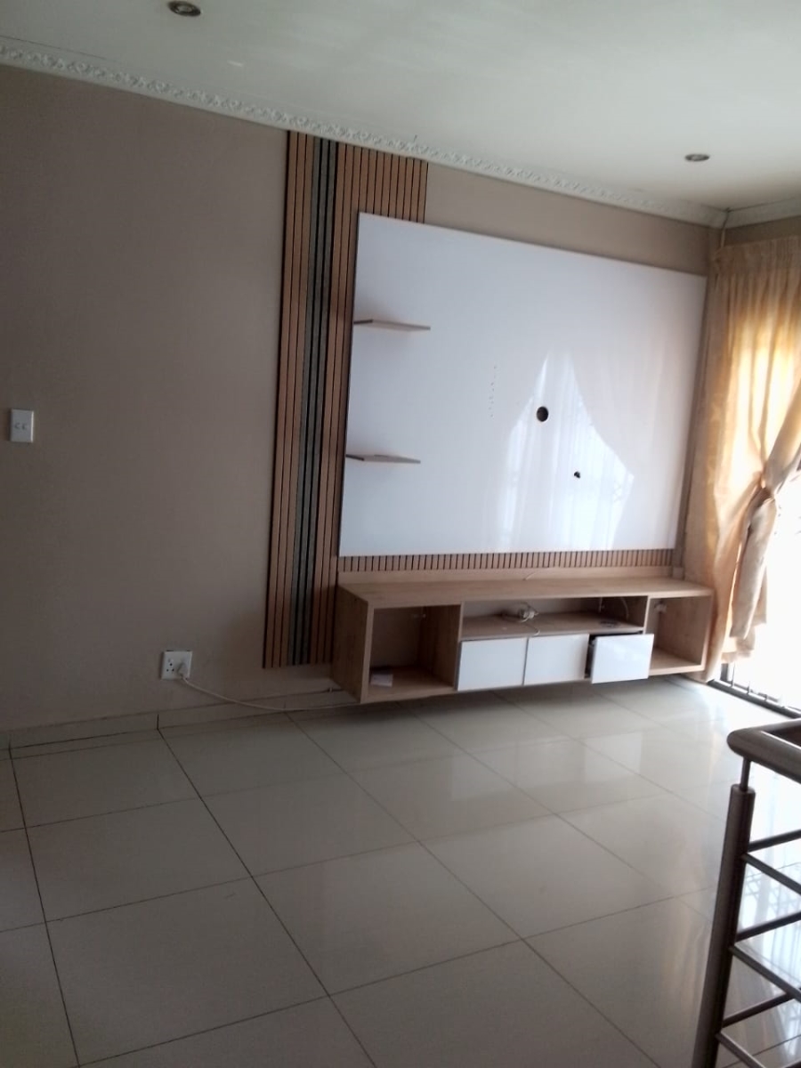 4 Bedroom Property for Sale in The Orchards Gauteng