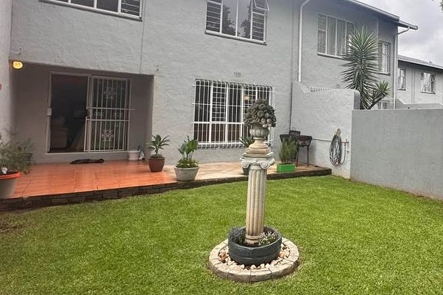 3 Bedroom Property for Sale in Florida Park Gauteng