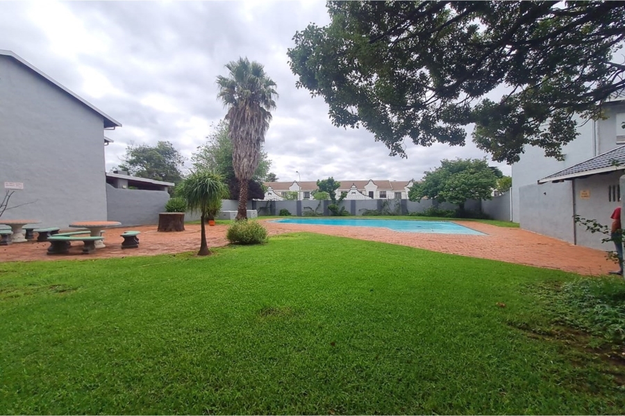 3 Bedroom Property for Sale in Florida Park Gauteng