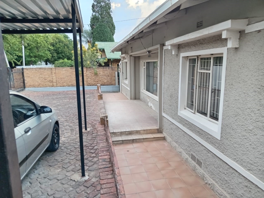5 Bedroom Property for Sale in Capital Park Gauteng