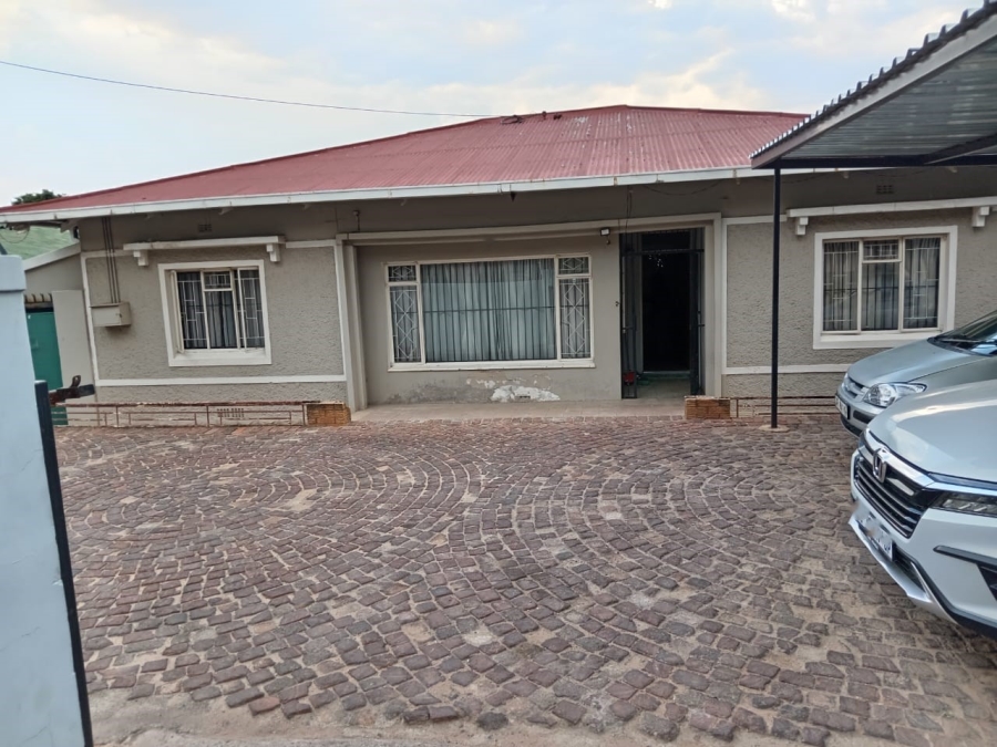 5 Bedroom Property for Sale in Capital Park Gauteng