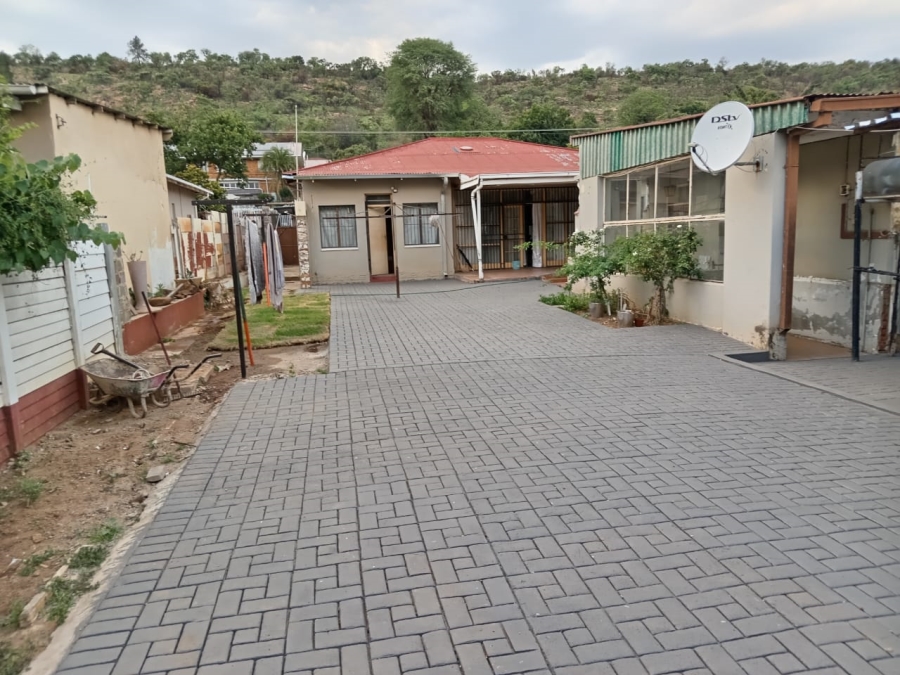 5 Bedroom Property for Sale in Capital Park Gauteng