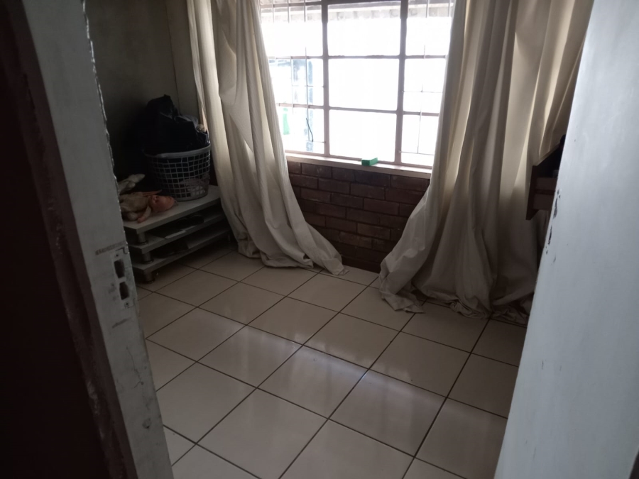5 Bedroom Property for Sale in Capital Park Gauteng