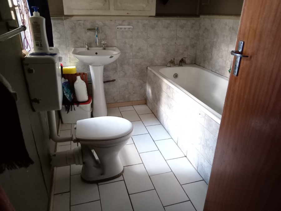 5 Bedroom Property for Sale in Capital Park Gauteng