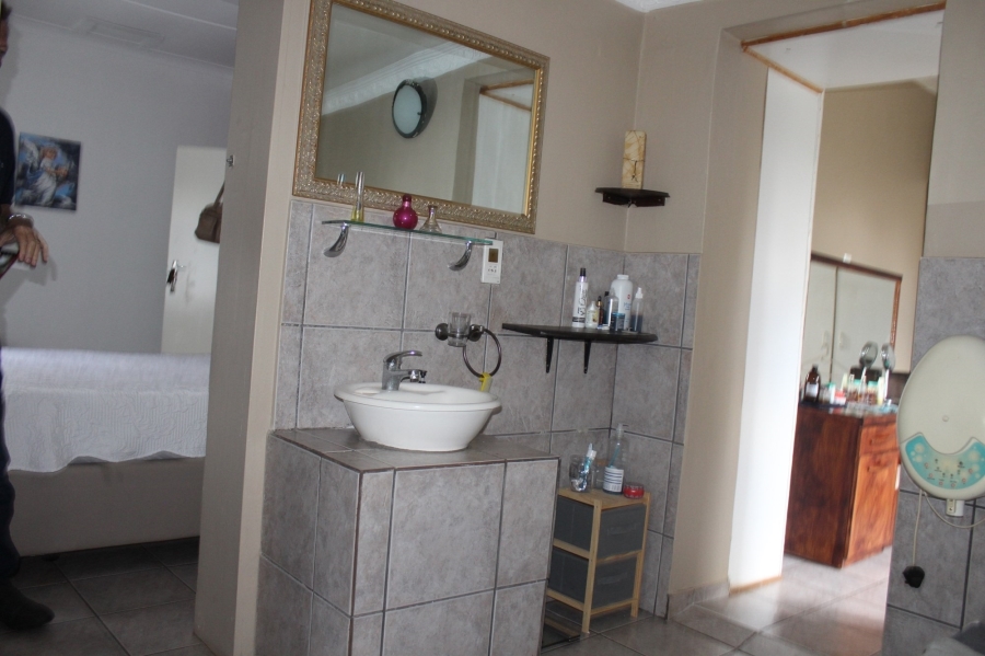 2 Bedroom Property for Sale in Horison Gauteng